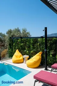 Elean Residence Private Pool & Sea View - Image 3