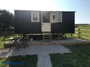 Phoenix Farm Shepherds Hut,Minions, Cornwall - Image 2