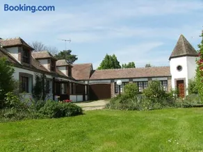 Beau Gîte Rénové avec Grand Parc, Activités, Près de Dreux, Nogent et Chartres - Image 1