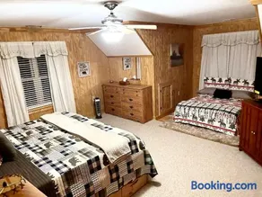 One of a Kind Rustic Log Cabin near Bryce Resort - Large Game Room - Fire Pit - Large Deck - BBQ - Image 1