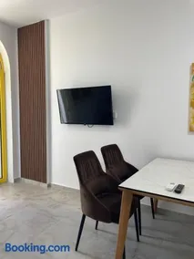 Santorini Drimadh Apartment - Image 3