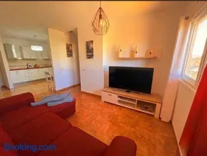 Melo Home Vecindario-Near AirPort-Elevator-Garage - Image 4
