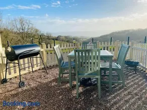 The Mill Stylish Rural Apartment with Beautiful Views - Image 3