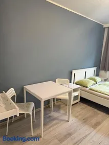 Roland apartment WestND - Image 2