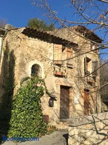 Var Village House - Image 1