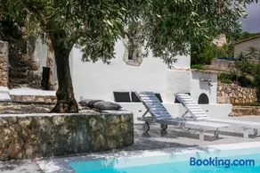 Bohemian Retreat Kefalonia - Image 5