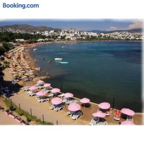 Deluxe Villa Ayshen with Private Swimming Pool - Image 2