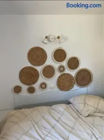 TINY HOUSE - Image 3