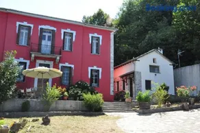 Red Villa's Guesthouse - Image 5