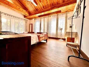 Dale Villa - Image 1