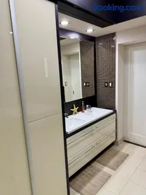Luxury Penthouse in the middle of old town - room only - Image 5