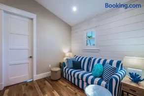 Aqua Bay - Image 4