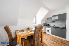 EasyStay Apartment - by myNests - Image 1
