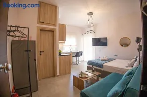 Saronic View Studio - Image 2
