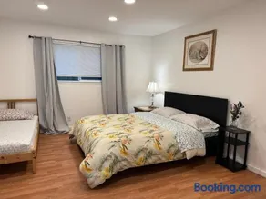 BM master suite in Mountain View - Image 4