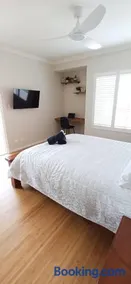 Cosy Haven - Large Comfy Dwelling - Image 5