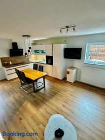 Adenauer Forst Ring Apartment - Image 1