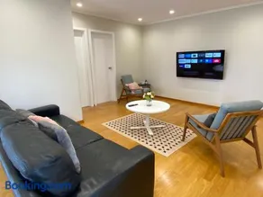 Cosy family house in Massey with Good View - Image 1