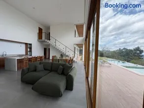 Casa na Serra com suítes, vista, lazer completo - Image 5
