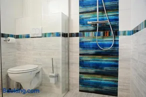 M Art Inn Apartman - Image 3