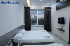 Hotel Shreyash - Image 1