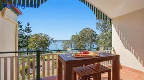 Tinaroo Lodge Lakeview Escape with Pool Access - Image 2