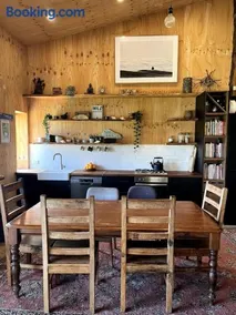 Stokes Bay Surf Shack - Image 4