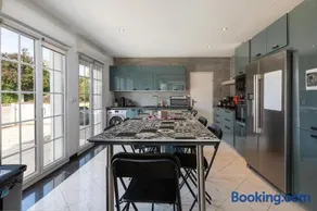 Villa Ours - Jacuzzi & Sauna Privé I Terrasse I 12 min Strasbourg - Image 5