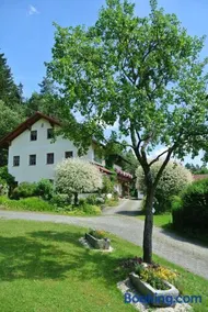 Haus Am Waldrand - Ferienwohnung Augustin - Image 1