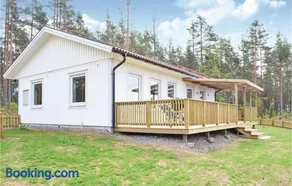 Two-Bedroom Holiday Home In Malilla - Image 3