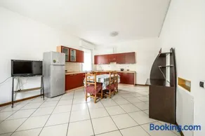 [Parking&Wifi free / Hesperia] Groundfloor Oasis - Image 1