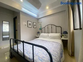 Hidden Gem with Pvt Terrace Bandra - Image 1