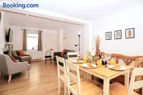 Cute Central Georgian Cottage - Image 1