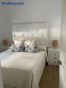 Center Luxury Chalet Mazagón - Image 4
