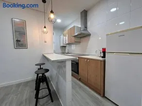 Stunning apartment in Gran Via for 4 people. S3 - Image 1
