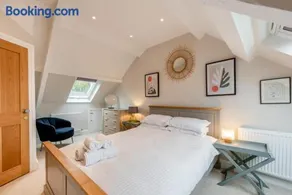 4 Bed in West Down oc-32588 - Image 1