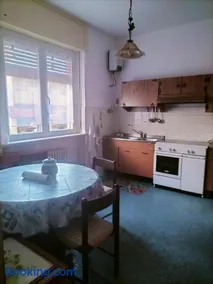 Lara home - Image 2