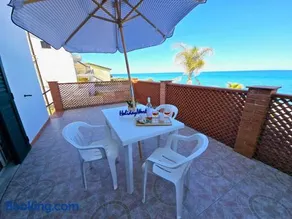 Un Soffio dal Mare by Holiday World - Image 1
