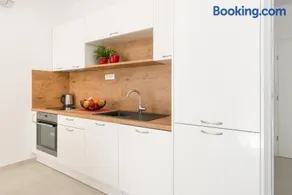 Urban Chic LUXE apartments near Beach Bačvice & CENTRE - Image 3