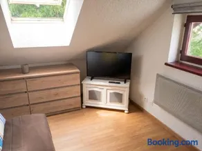 Studio douillet à Puy-Saint-Vincent, 16 m², vue sur la montagne. - Image 2