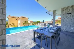 Holiday house VILLA LUCIJA - Image 2