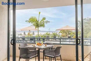 The Landmark 108, 61B Dowling St - air con, linen, pool, lift, views - Image 1