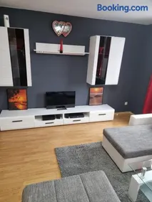 Große 4 Zimmerwohnung Zwickau - Image 2