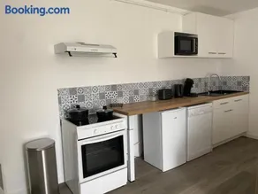 Maison Spacieuse et Confortable 100m2 avec Jardin - Image 1