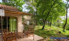 Maison confortable à Velleron de 50 m² avec piscine - Image 4