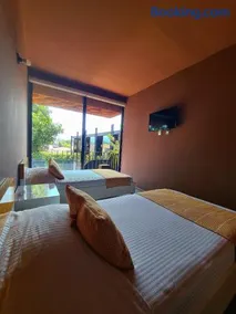 Hotel Momotus Tuxtla, en el centro - Acceso autónomo - Image 2
