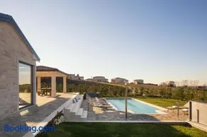 Villa Edoardo by Villas Holiday - Image 2