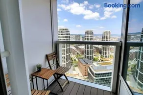 City view from 27th floor, free parking, keyless - Image 5