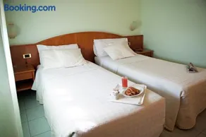 Hotel La Chiesaccia - Image 2