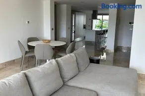 2BR Apartment with Beach Club - Image 3
